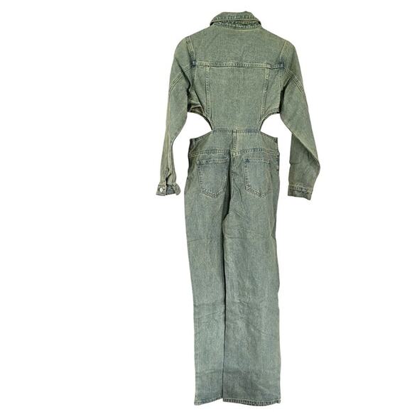 PrettyLittleThing PLT Petite Vintage Wash Denim Cut Out Waist Jumpsuit -US 4 NWT - Picture 5 of 10